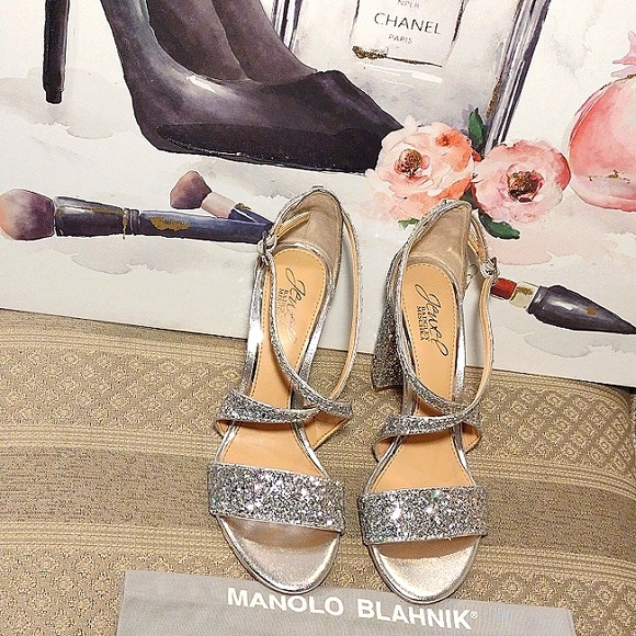 Jewel Badgley Mischka Cook Silver Sandals - Picture 15 of 15